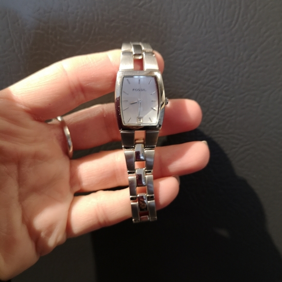 Ladies Fossil watch - Picture 4 of 5